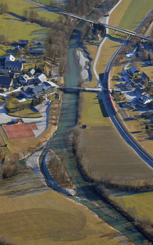 Overview of the restored site of River Enns with a new created side arm and locally widened river bed. Overview of the restored site of River Enns with a new created side arm and locally widened river bed.